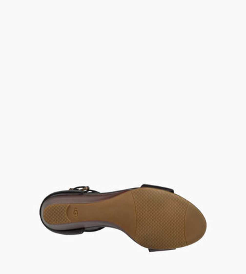チャー 1018581｜ウェッジサンダル｜UGG®（アグ）公式オンライン